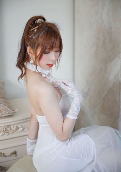 埃罗芒阿老师