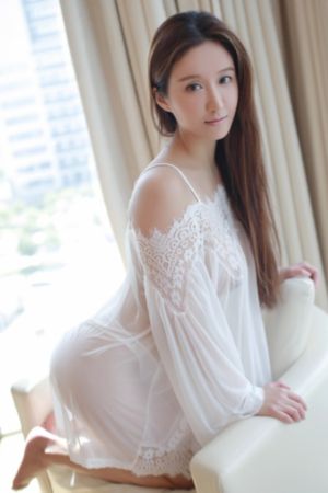 《你可以碰我一分钟……》动漫