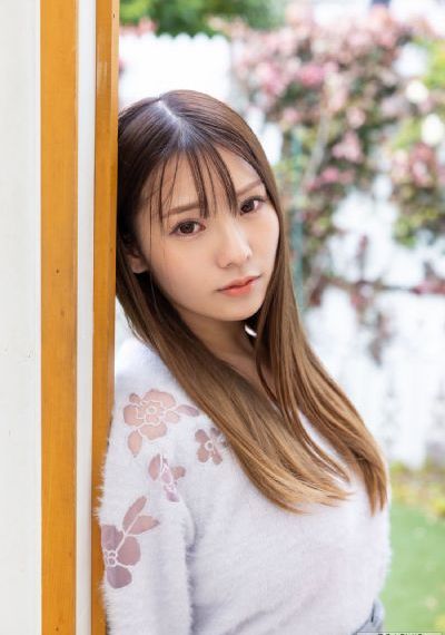 丰满大胸年轻寡妇