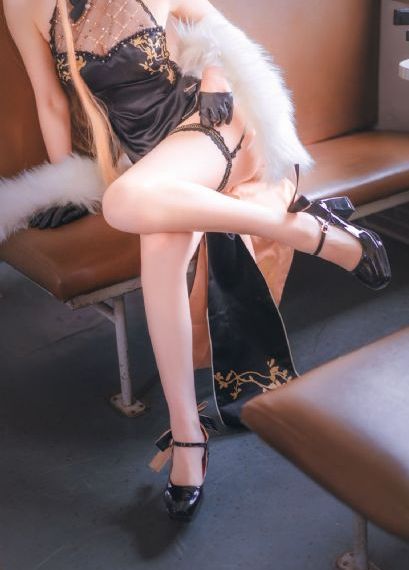 爱丽丝梦游仙境国语