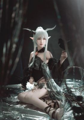 困在同一天一千年