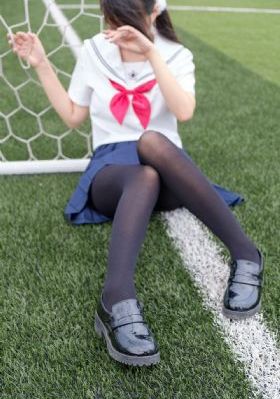 双乳男涨鼓鼓奶水h校园电影